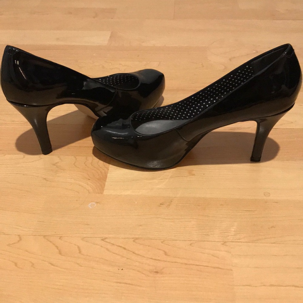 Madden Girl Patent Black Getta Pumps